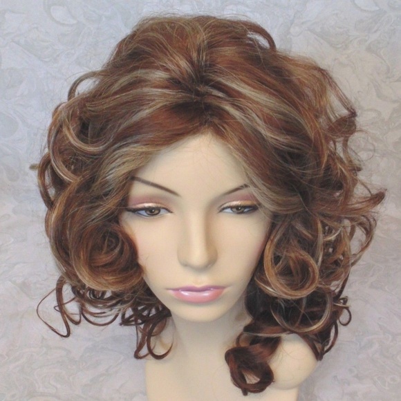 NWT Medium Length Curly Brown Blonde Wig - Picture 4 of 8